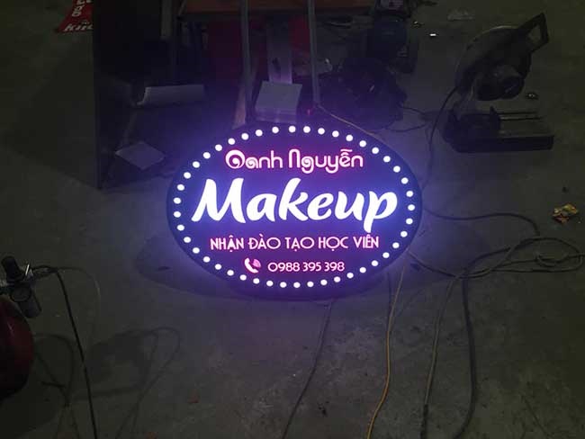 Mẫu bảng hiệu makeup đáng yêu - Ảnh 13