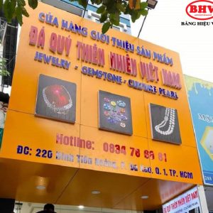 Bảng hiệu quận 7 bảo hành 12 tháng