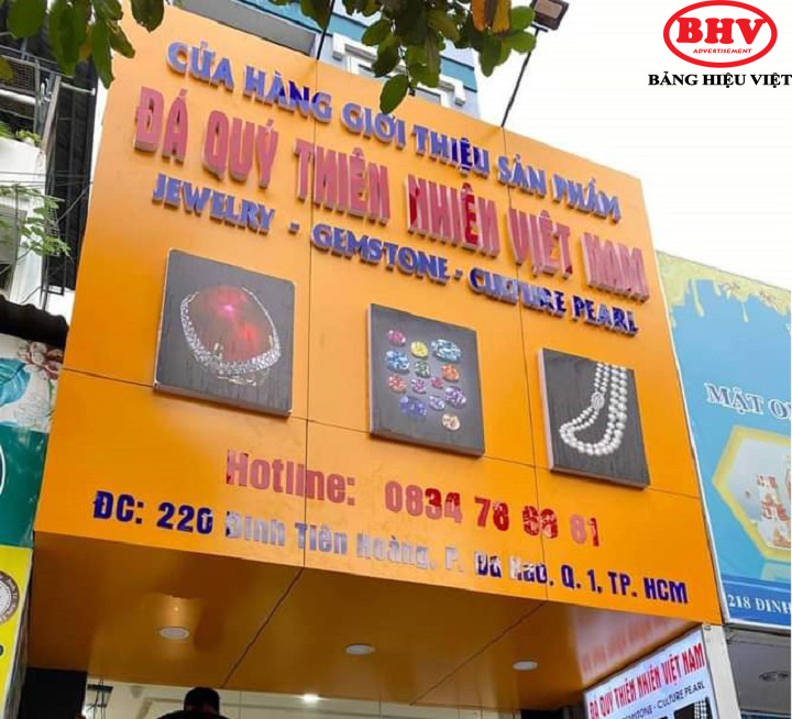 Bảng hiệu quận 7 bảo hành 12 tháng