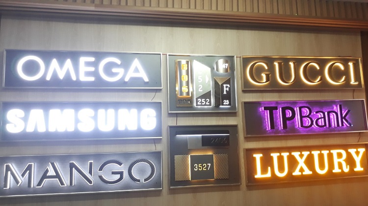 Logo bảng hiệu chữ nổi mica - Ảnh 7