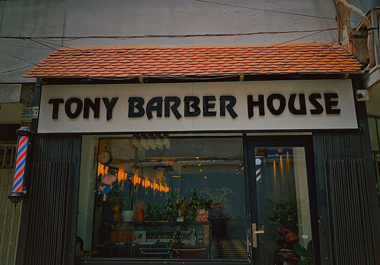 Mẫu bảng hiệu barber shop thiết kế độc đáo - Ảnh 2