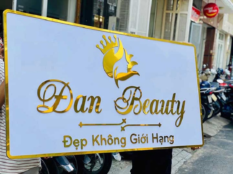 Biển quảng cáo mỹ phẩm cao cấp - Ảnh 15