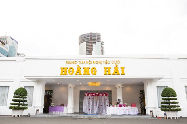 Bảng hiệu nhà hàng tiệc cưới sang trọng - Ảnh 7