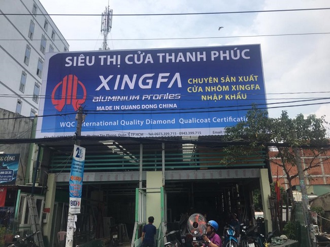 Mẫu bảng hiệu nhôm kính Xingfa đẹp - Ảnh 11