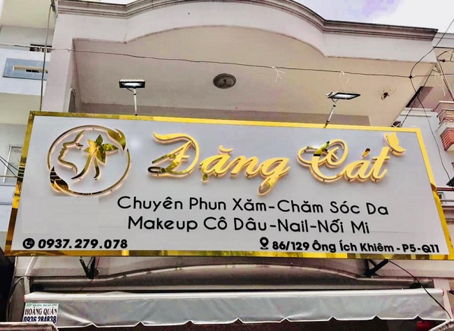 Biển quảng cáo phun xăm thẩm mỹ - Ảnh 3