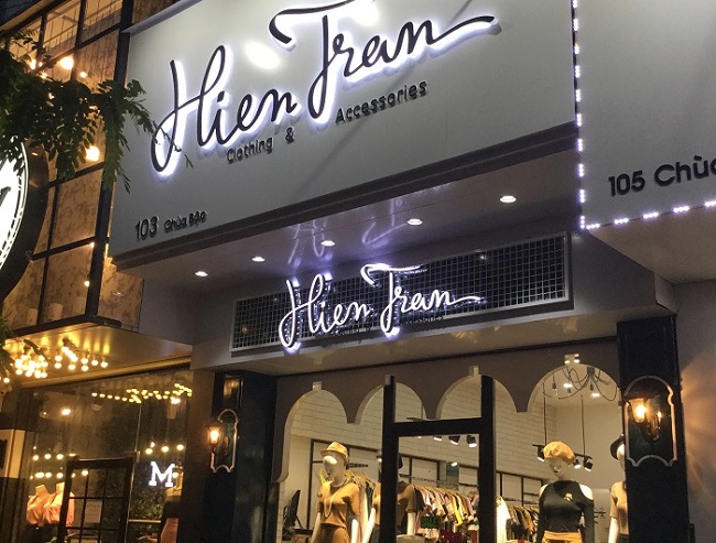 Bảng hiệu shop quần áo thời trang - Ảnh 2