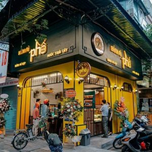Alternative view of Biển quảng cáo bánh mì ấn tượng